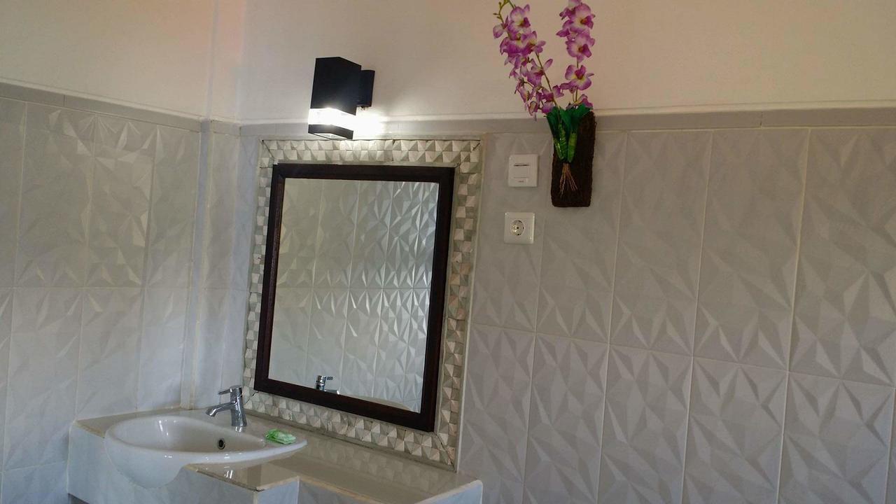 De Adema Guesthouse Amed Buitenkant foto